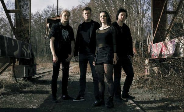 Ein Bandfoto der Band Cover Identity