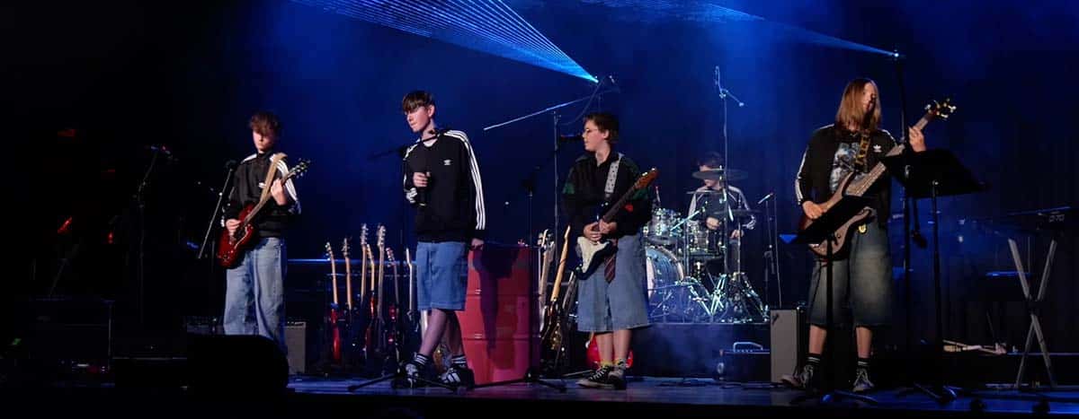 Ein Bandfoto der Band Broken Silence